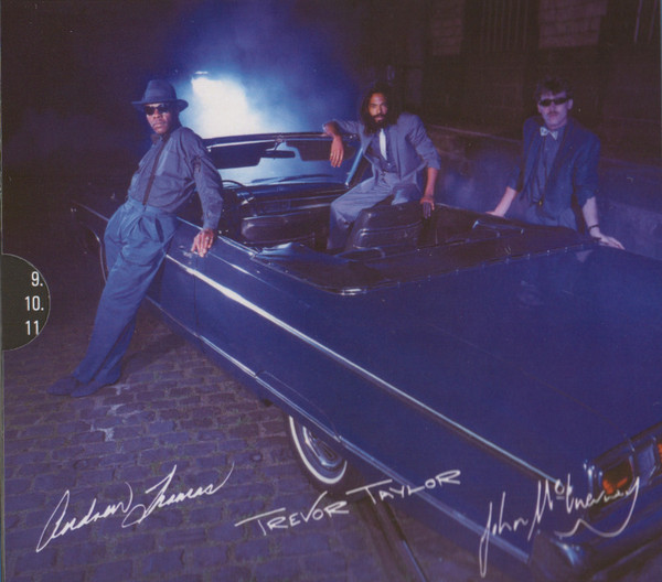MASHCD-054-CHANGE-img-2